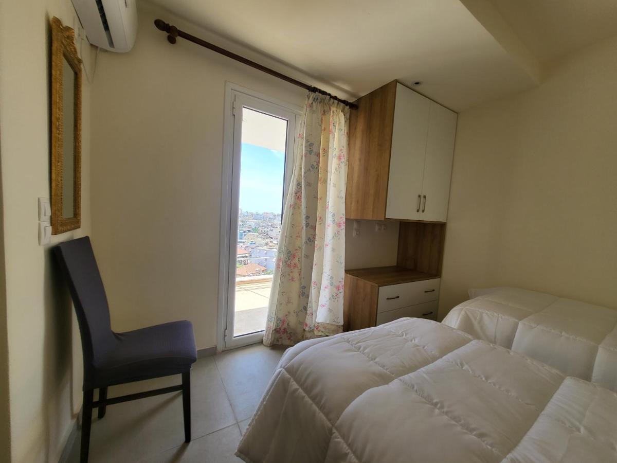 Blue Heaven Apartment Sarandë Esterno foto