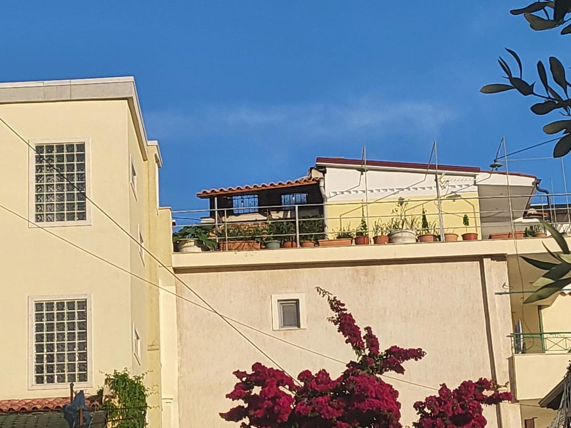 Blue Heaven Apartment Sarandë Esterno foto